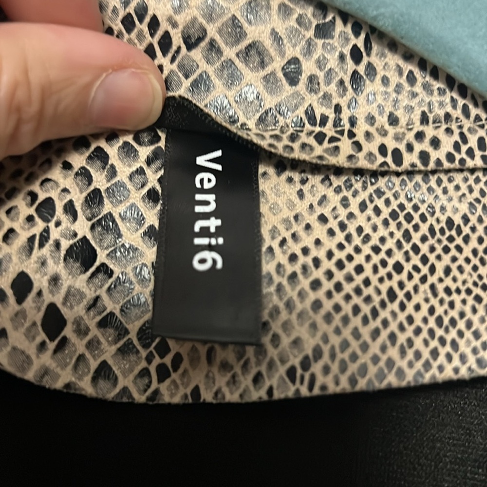 Women's Snake Print Jacket Moto Size small - Picture 5 of 7